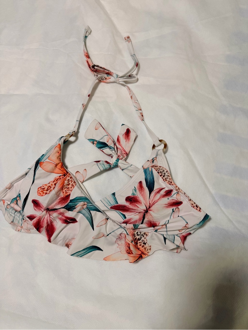 LA BLANCA Floral Ruffle Bikini Top - White with Pink Floral